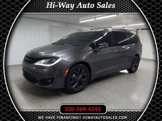 Used 2019 Chrysler Pacifica Limited w/ Advanced Safetytec Group image 1