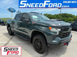 Used 2025 Chevrolet Silverado 1500 LT Trail Boss w/ Convenience Package II image 1