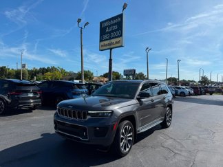 Used 2023 Jeep Grand Cherokee L Overland w/ Trailer Tow Group (B) image 1
