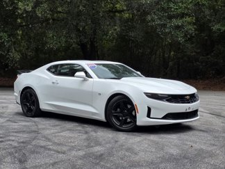 Used 2023 Chevrolet Camaro LT image 1