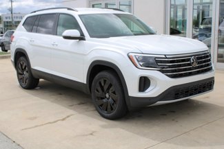 New 2026 Volkswagen Atlas SE image 1