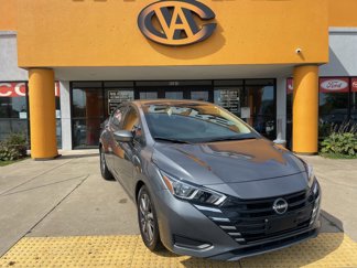 Used 2023 Nissan Versa SV image 1