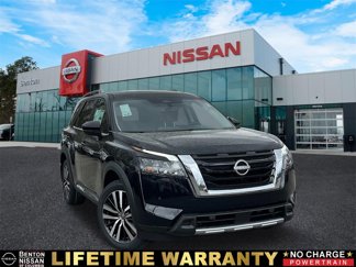 New 2025 Nissan Pathfinder Platinum image 1
