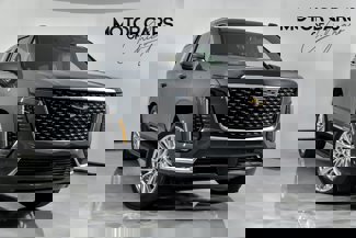 Used 2025 Cadillac Escalade Premium Luxury image 1