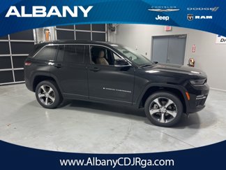 New 2025 Jeep Grand Cherokee Limited w/ Luxury Tech Group II image 1