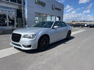 Used 2022 Chrysler 300 Touring image 1
