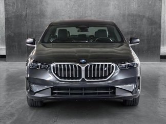 Used 2024 BMW i5 eDrive40i w/ Convenience Package image 1
