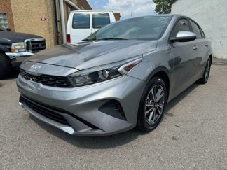 Used 2022 Kia Forte LXS image 1