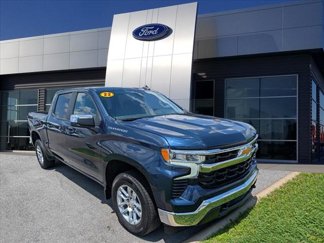 Used 2022 Chevrolet Silverado 1500 LT image 1