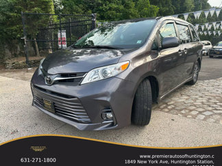 Used 2018 Toyota Sienna XLE image 1
