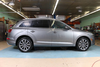 Used 2018 Audi Q7 3.0T Premium Plus image 1