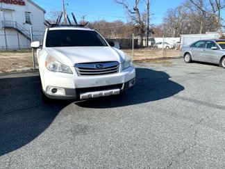 Used 2010 Subaru Outback 2.5i Limited image 1