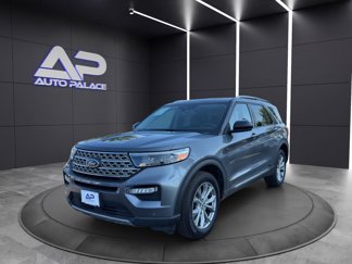 Used 2024 Ford Explorer Limited image 1