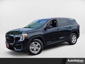 Used 2024 GMC Terrain SLE image 1