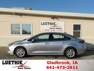 Used 2021 Toyota Corolla LE image 1