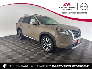 New 2025 Nissan Pathfinder Platinum image 1