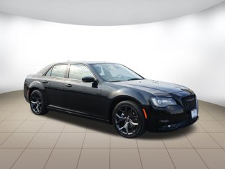 Used 2023 Chrysler 300 S image 1