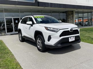 Used 2023 Toyota RAV4 XLE image 1