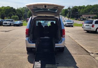 Used 2012 Dodge Grand Caravan SE image 1