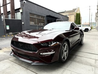 Used 2018 Ford Mustang Coupe image 1