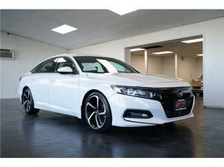 Used 2018 Honda Accord Sport image 1