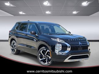 New 2025 Mitsubishi Outlander SE image 1