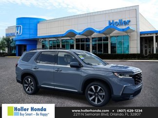 New 2025 Honda Pilot Touring image 1