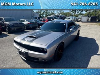 Used 2015 Dodge Challenger SRT w/ Technology Group image 1