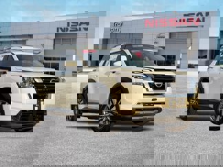 Certified 2024 Nissan Pathfinder SL image 1