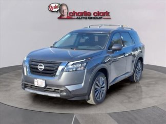New 2025 Nissan Pathfinder SL w/ SL Premium Package image 1