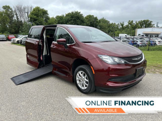 Used 2023 Chrysler Voyager LX image 1