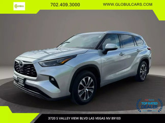 Used 2022 Toyota Highlander XLE image 1