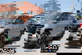 New 2026 Chevrolet Traverse LT w/ Enhanced Driving Package image 1