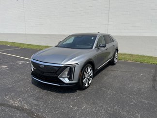 Used 2024 Cadillac Lyriq Luxury w/ LPO, Floor Liner Package image 1