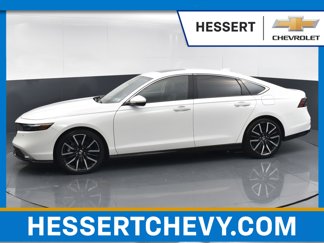 Used 2023 Honda Accord Touring image 1