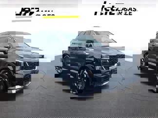 Used 2024 Kia Sorento S image 1