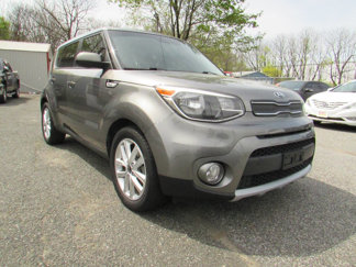 Used 2018 Kia Soul + image 1
