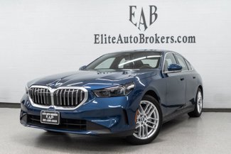 Used 2025 BMW 540i xDrive w/ Premium Package image 1