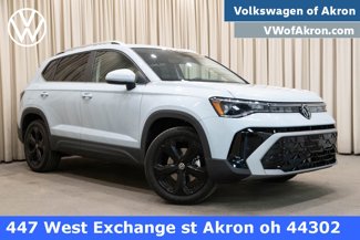 New 2025 Volkswagen Taos SEL image 1