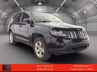 Used 2017 Jeep Compass Latitude image 1