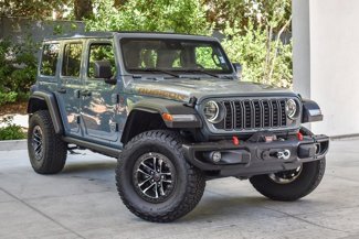 New 2025 Jeep Wrangler Unlimited Rubicon w/ XTREMEE 35" Tire Package image 1