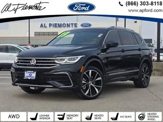 Used 2023 Volkswagen Tiguan SEL R-Line image 1