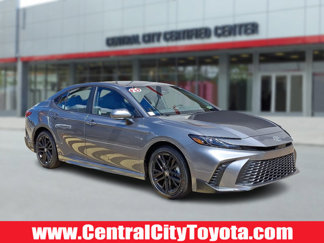 Certified 2025 Toyota Camry SE image 1