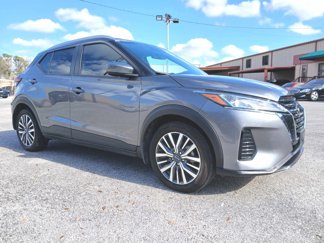 Used 2024 Nissan Kicks SV image 1
