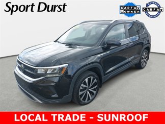 Certified 2022 Volkswagen Taos SE image 1
