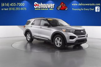 Used 2022 Ford Explorer XLT image 1