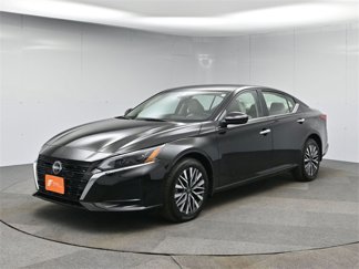 Used 2023 Nissan Altima 2.5 SV image 1