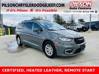 Used 2022 Chrysler Pacifica Touring-L image 1