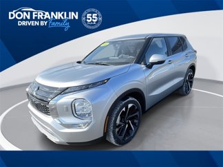 New 2025 Mitsubishi Outlander SE image 1