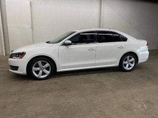 Used 2013 Volkswagen Passat TDI SE image 1